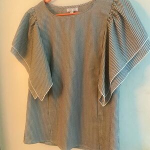 A Dip of Darling Striped Gray White Top Asymmetrical Flutter Sleeves Cotton Med
